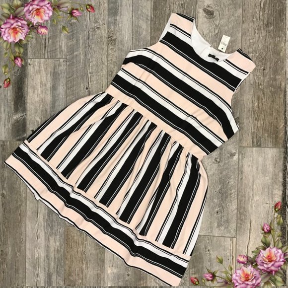 Lane Bryant Dresses & Skirts - Lane Bryant striped midi dress.